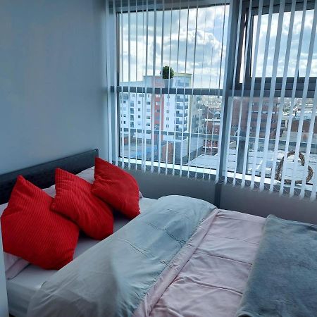 City Centre Penthouse Apartment Сандерлэнд Экстерьер фото