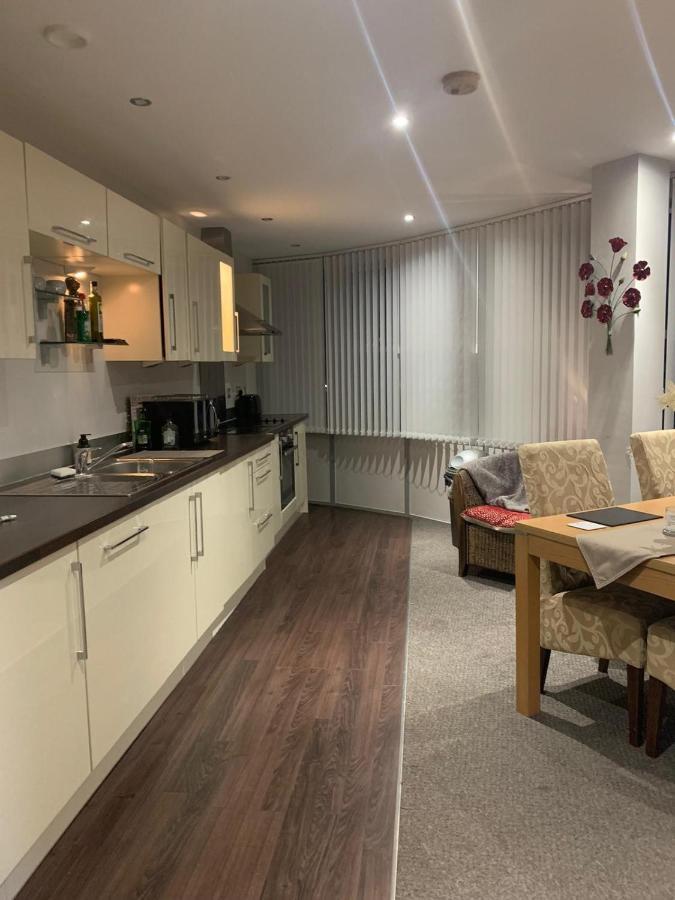 City Centre Penthouse Apartment Сандерлэнд Экстерьер фото