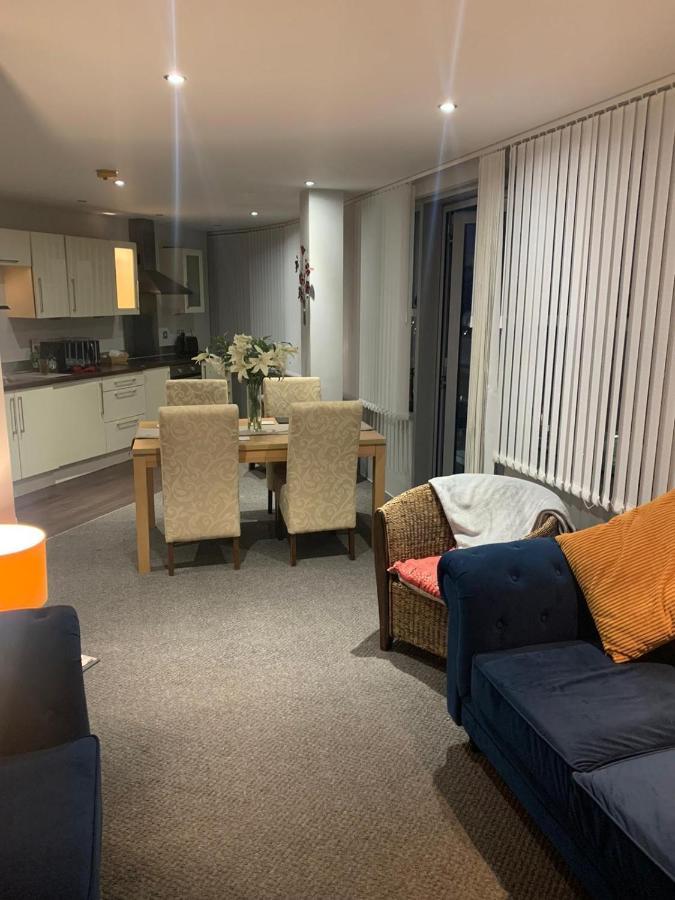 City Centre Penthouse Apartment Сандерлэнд Экстерьер фото